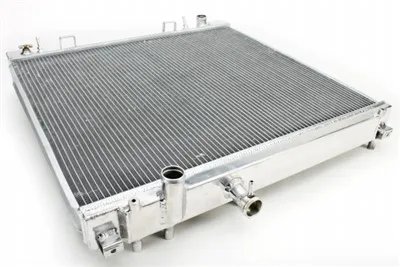 Nissan Titan aluminijski radijator